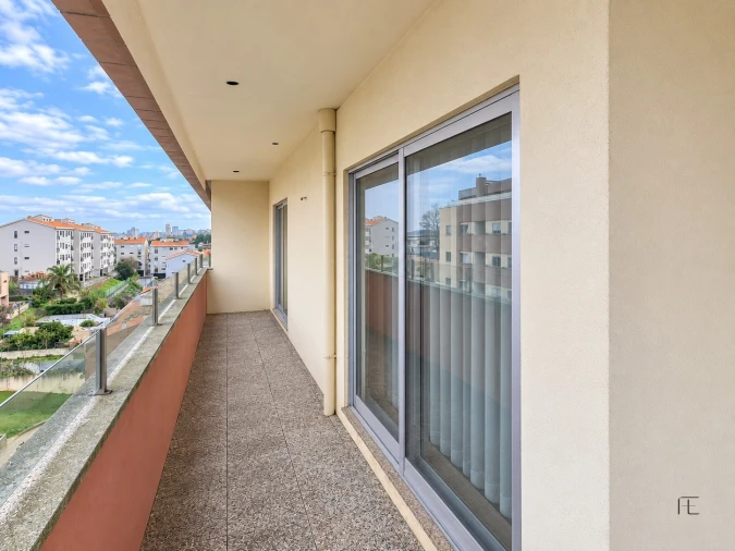 Apartamento T5 para Venda em Canidelo Foto 40