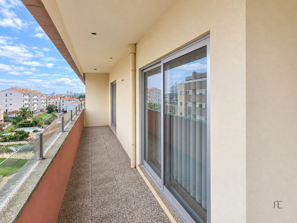 Apartamento T5 para Venda em Canidelo Foto 40