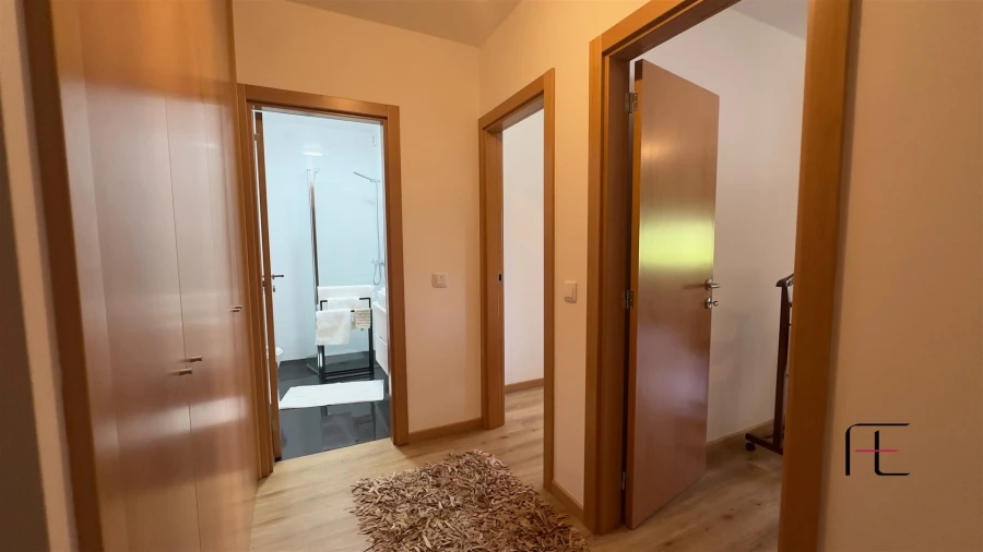Apartamento T3 para Venda em Rio Tinto Foto 4