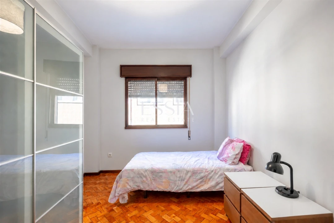 Apartamento T2 para Venda em Cedofeita, Santo Ildefonso, Sé, Miragaia, São Nicolau e Vitória Foto 17