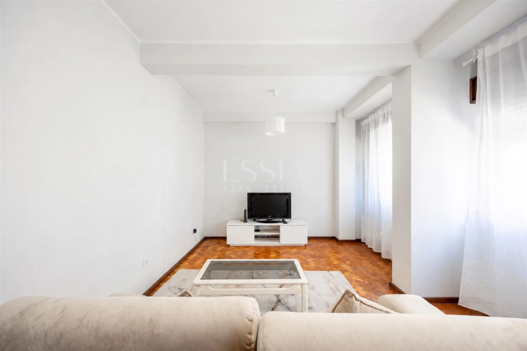 Apartamento T2 para Venda em Cedofeita, Santo Ildefonso, Sé, Miragaia, São Nicolau e Vitória Foto 1