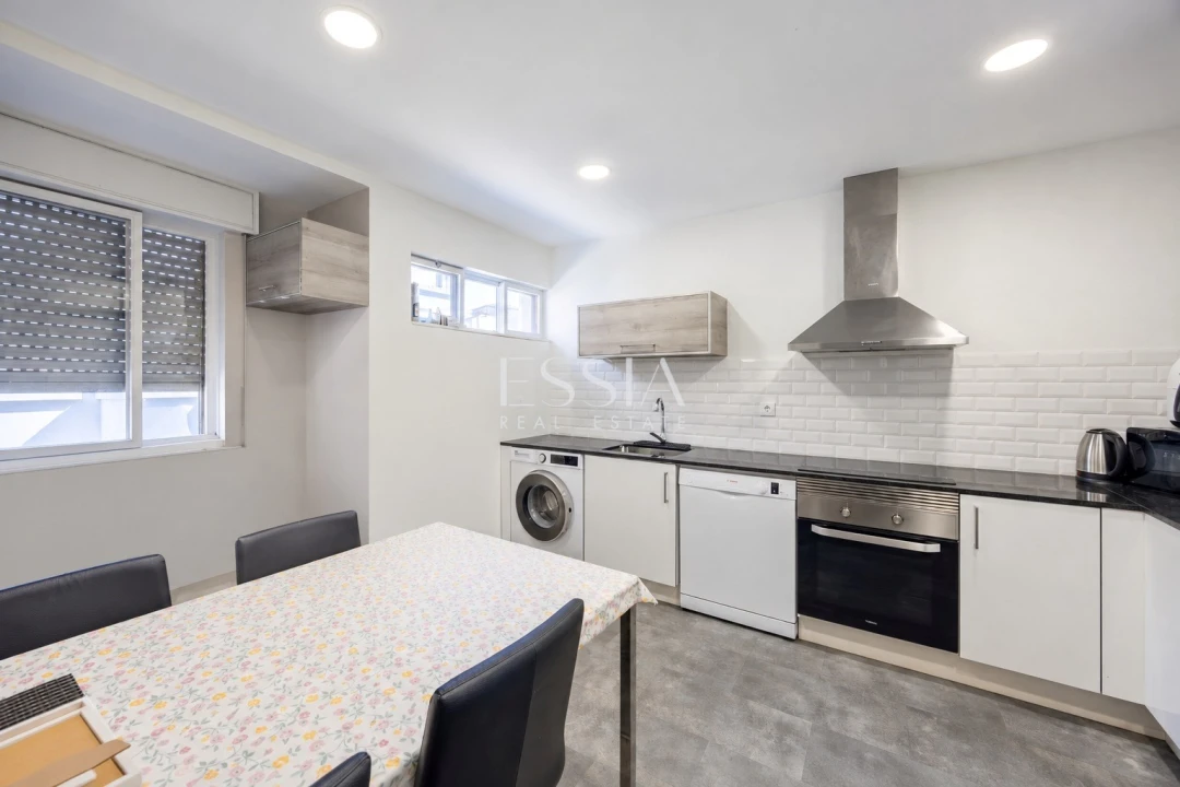 Apartamento T2 para Venda em Cedofeita, Santo Ildefonso, Sé, Miragaia, São Nicolau e Vitória Foto 5