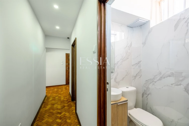 Apartamento T2 para Venda em Cedofeita, Santo Ildefonso, Sé, Miragaia, São Nicolau e Vitória Foto 13