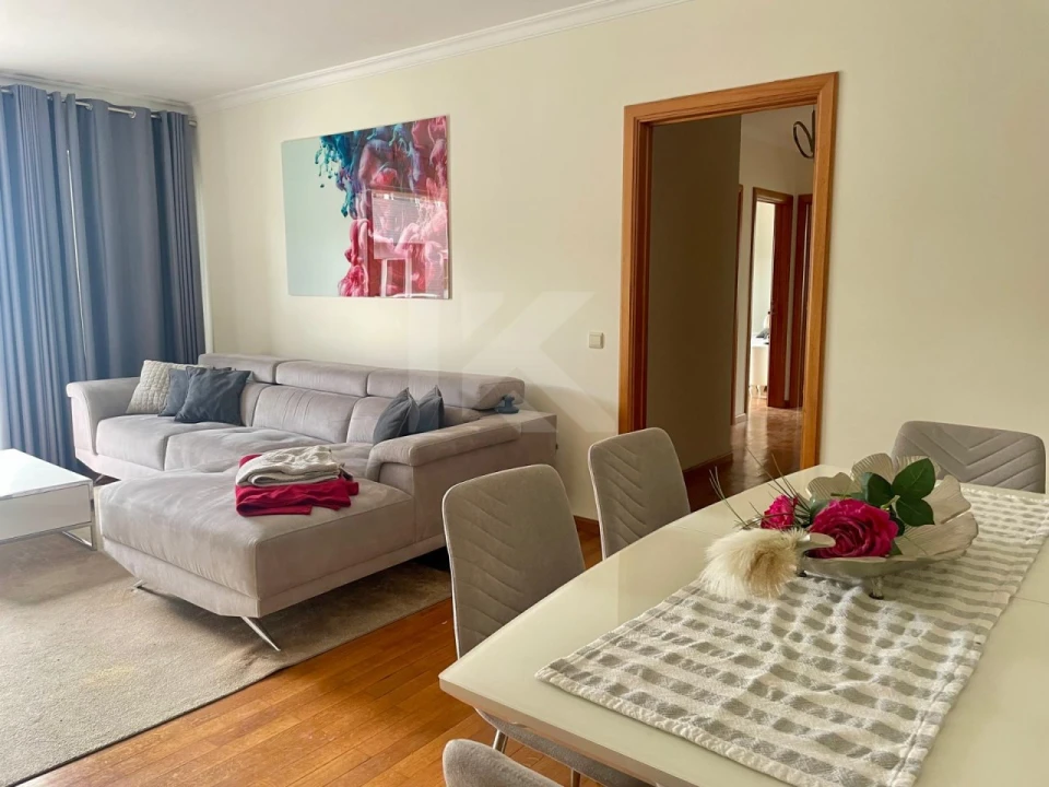 Apartamento T3 para Arrendamento em Funchal (Se) Foto 1