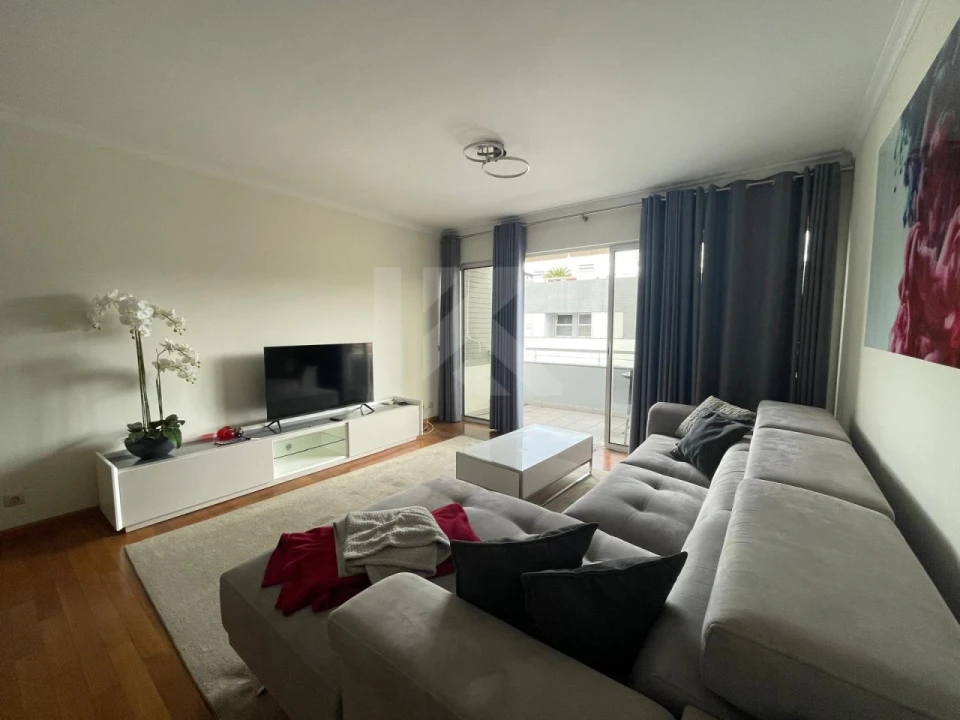 Apartamento T3 para Arrendamento em Funchal (Se) Foto 7