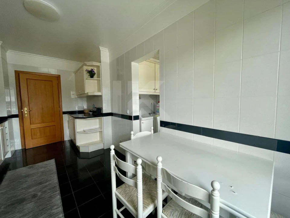 Apartamento T3 para Arrendamento em Funchal (Se) Foto 12