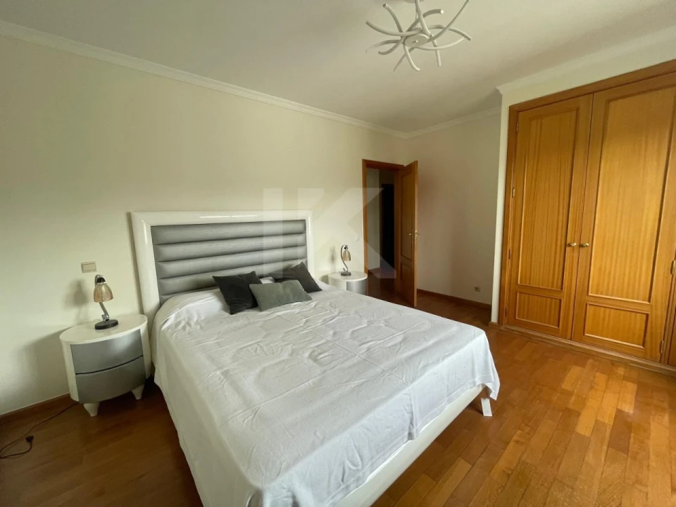 Apartamento T3 para Arrendamento em Funchal (Se) Foto 18