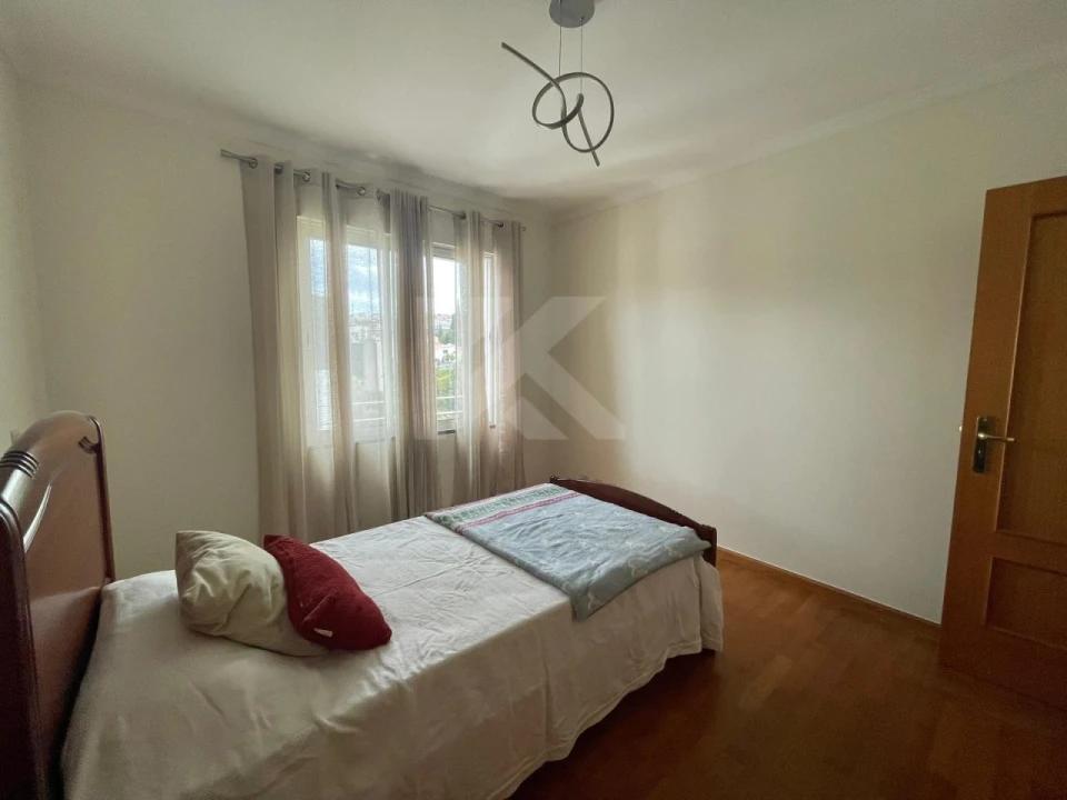 Apartamento T3 para Arrendamento em Funchal (Se) Foto 28