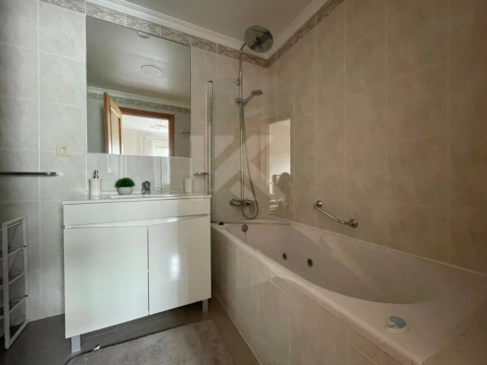 Apartamento T3 para Arrendamento em Funchal (Se) Foto 29