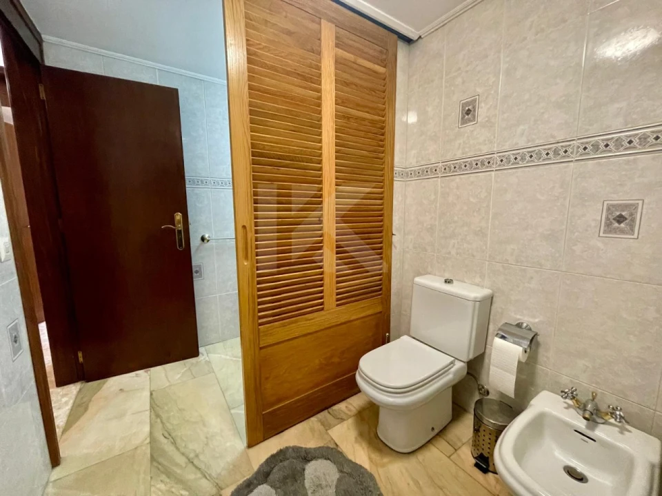 Apartamento T1 para Arrendamento em São Martinho Foto 19