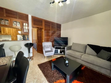 Apartamento T1 para Arrendamento em São Martinho