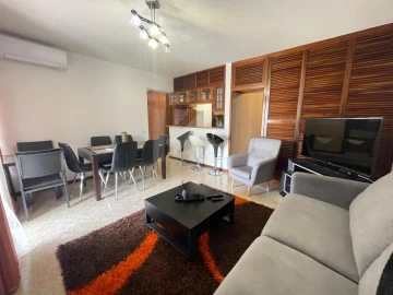 Apartamento T1 para Arrendamento em São Martinho