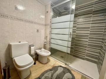 Apartamento T1 para Arrendamento em São Martinho