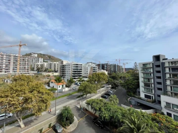 Apartamento T1 para Arrendamento em São Martinho