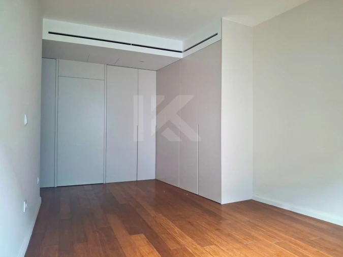 Apartamento T2 para Arrendamento em Funchal (Se) Foto 10