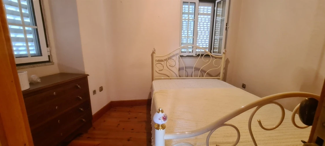 Moradia T2 para Venda em Antas e Matela Foto 5