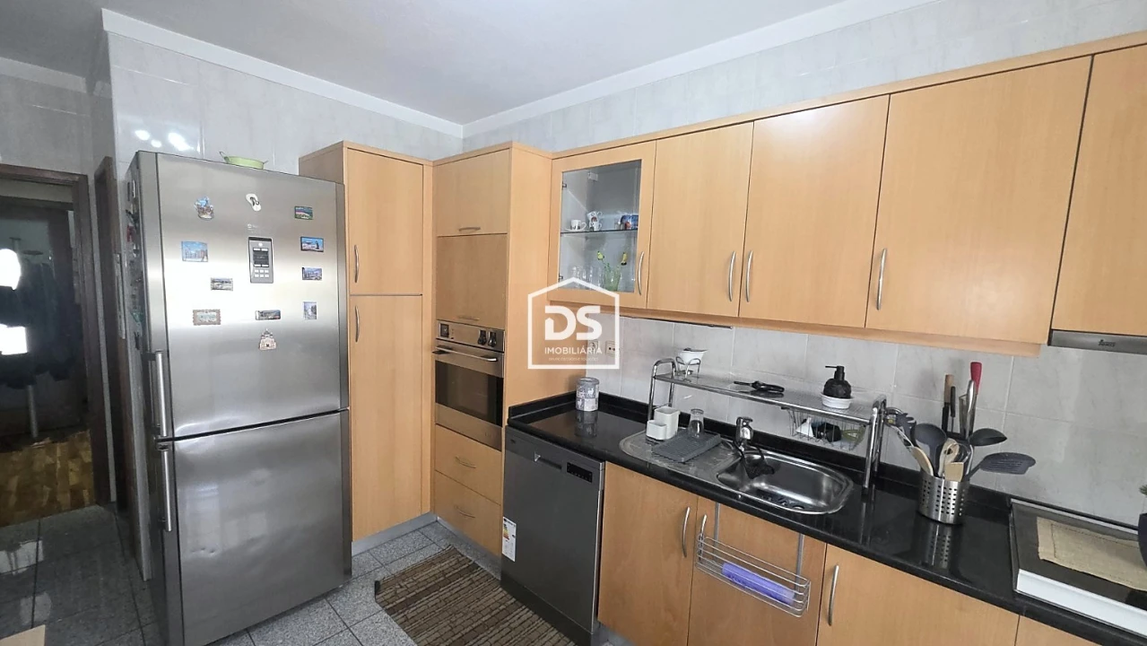 Apartamento T3 para Venda em Lamego (Almacave e Sé) Foto 1