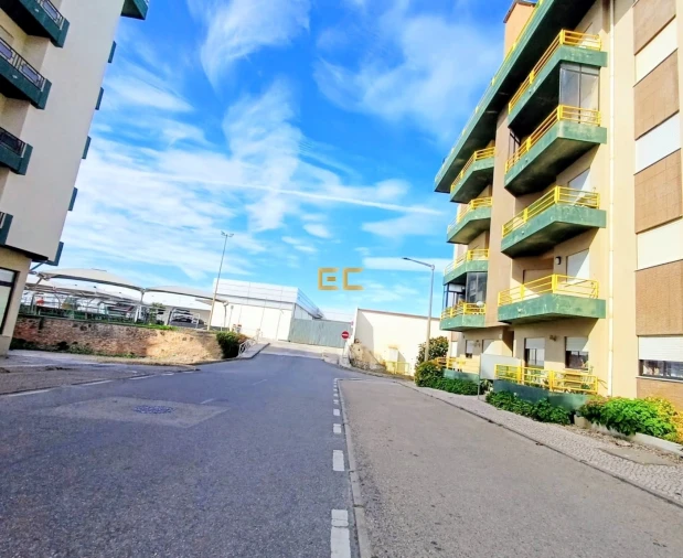 Apartamento T2 para Venda em Buarcos Foto 2