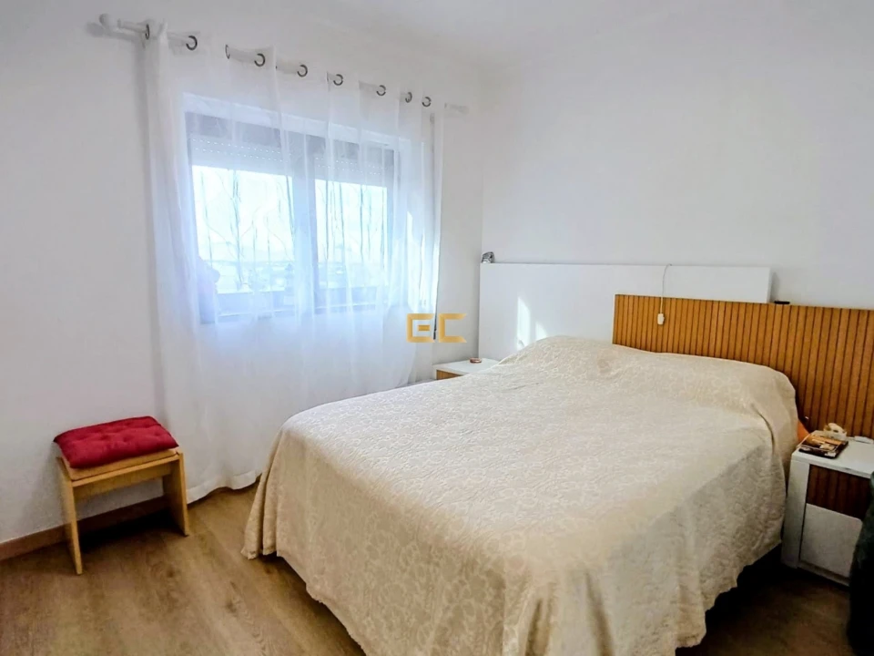 Apartamento T2 para Venda em Buarcos Foto 17