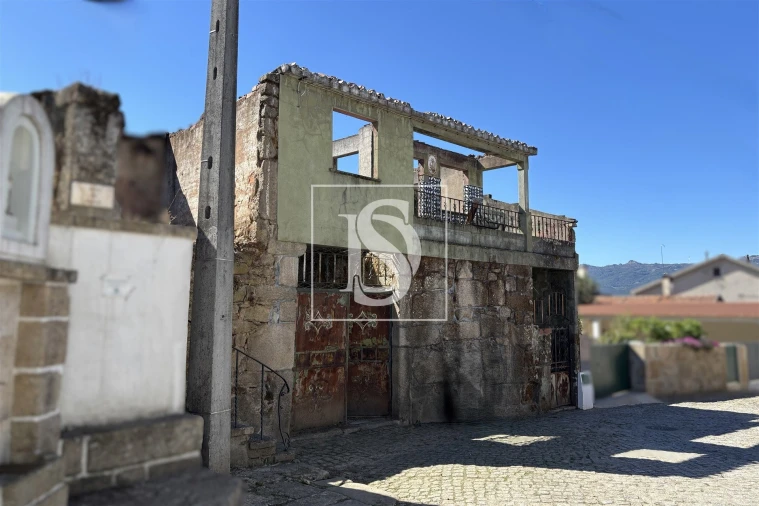 Moradia T3 para Venda em Tondela e Nandufe Foto 2