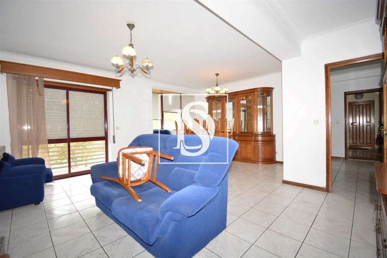 Apartamento T2 para Venda em Sé, Santa Maria e Meixedo Foto 3