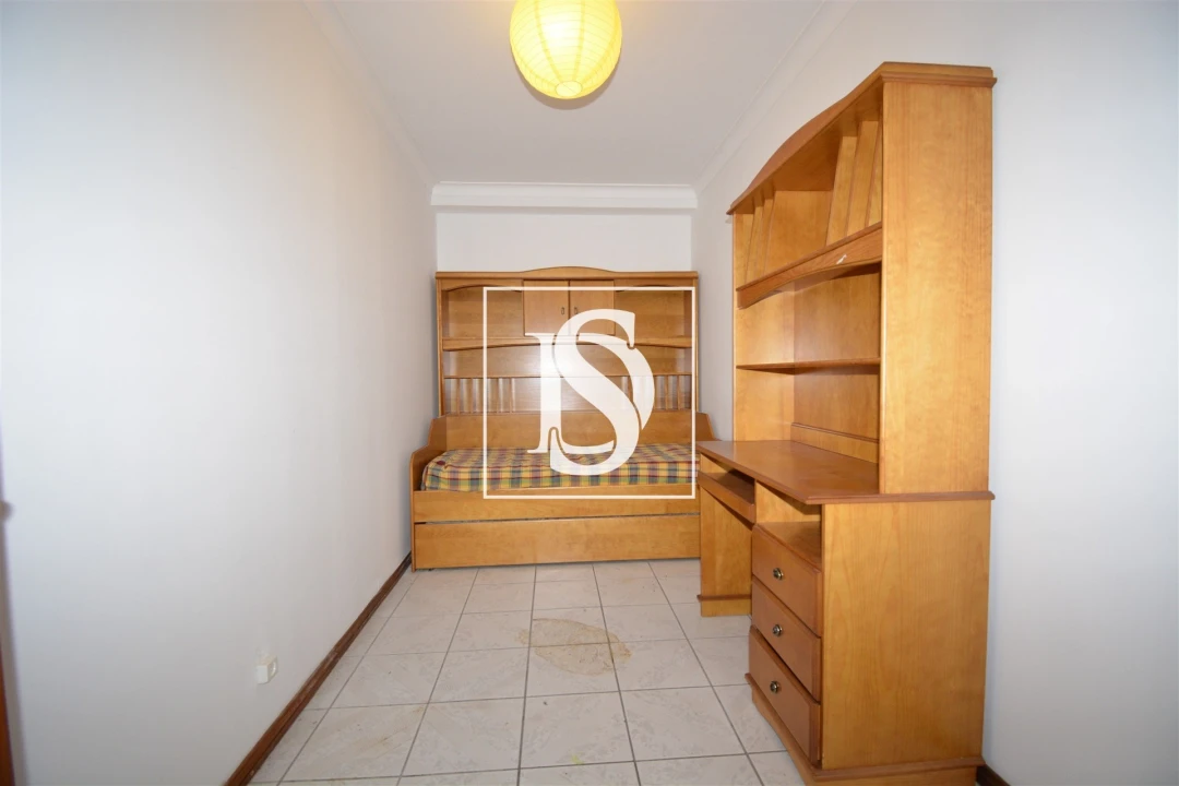 Apartamento T2 para Venda em Sé, Santa Maria e Meixedo Foto 9
