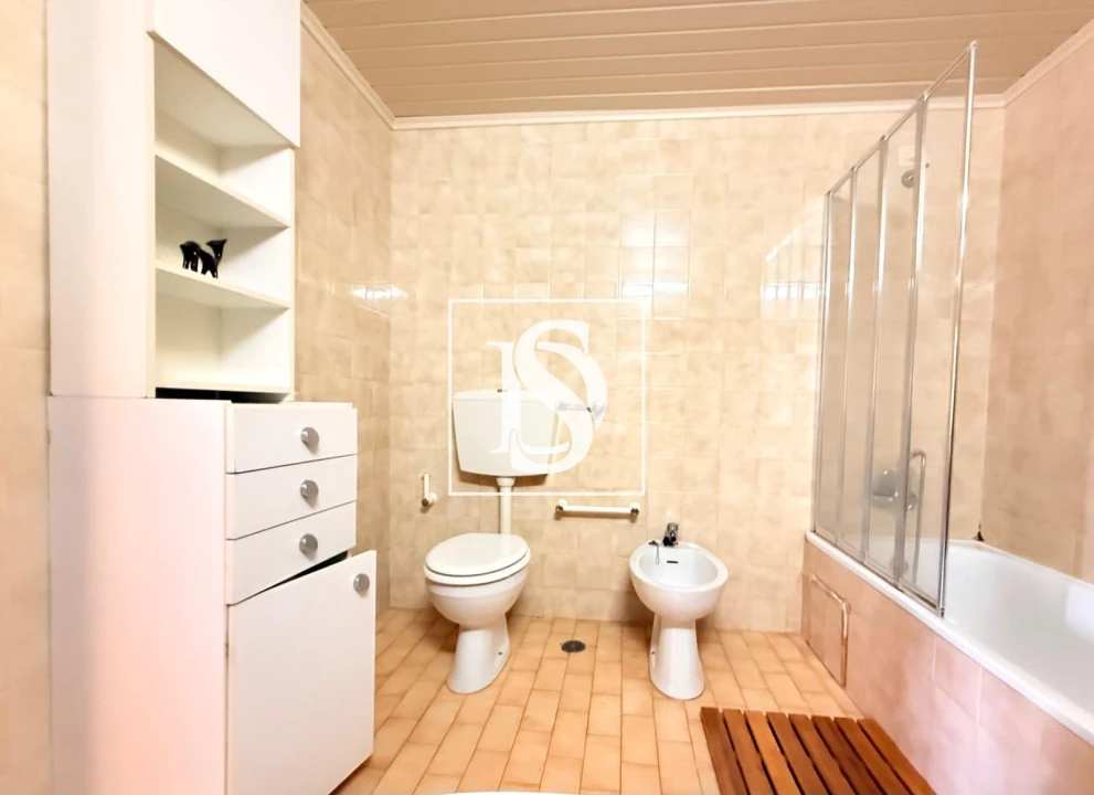 Apartamento T1 para Venda em Quarteira Foto 27