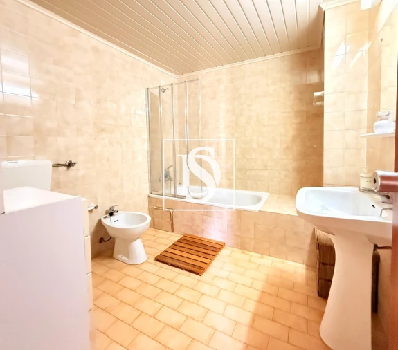Apartamento T1 para Venda em Quarteira Foto 24