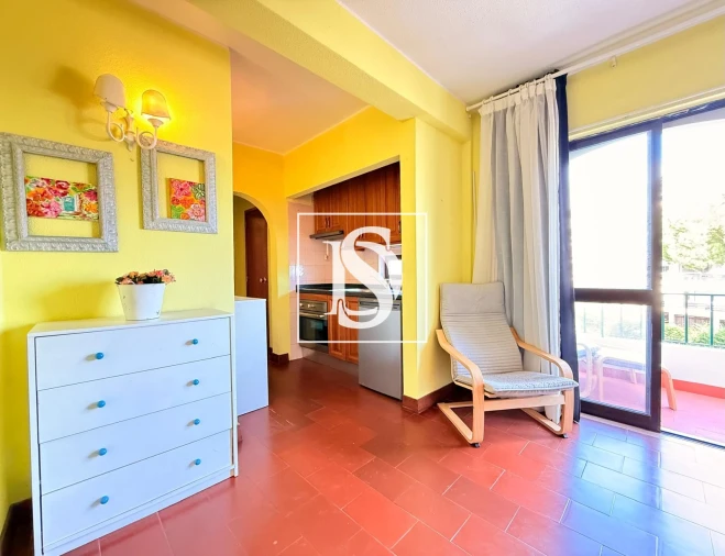 Apartamento T1 para Venda em Quarteira Foto 11