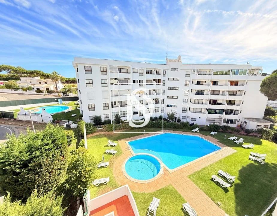 Apartamento T1 para Venda em Quarteira Foto 2