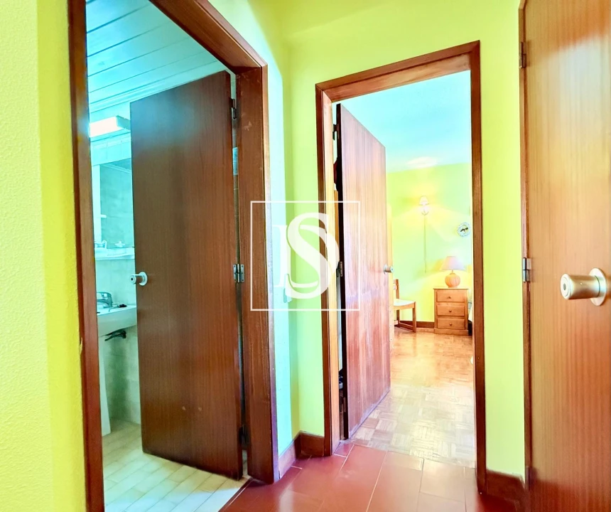 Apartamento T1 para Venda em Quarteira Foto 8