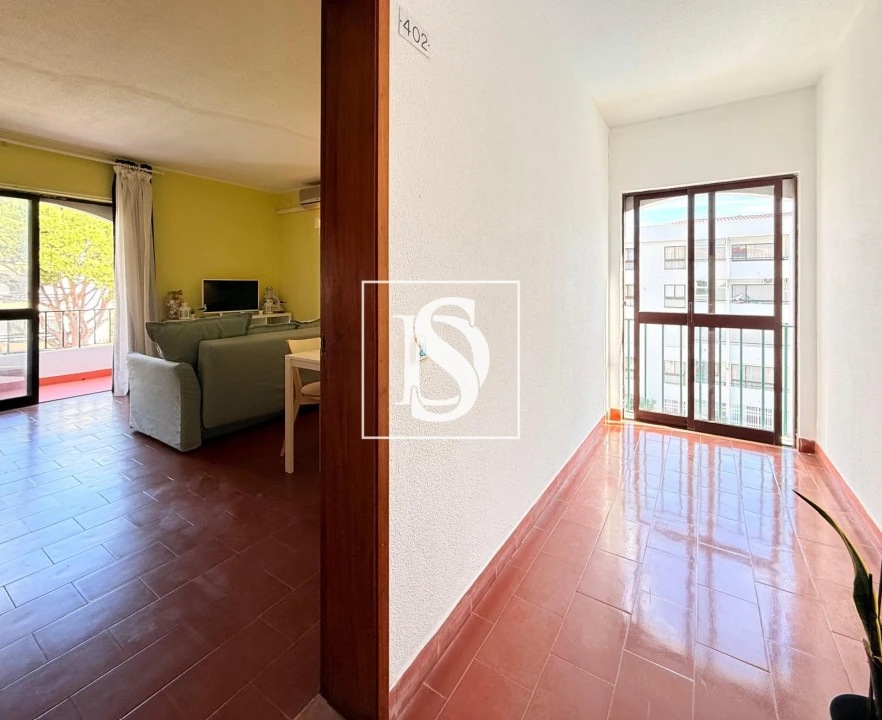 Apartamento T1 para Venda em Quarteira Foto 7