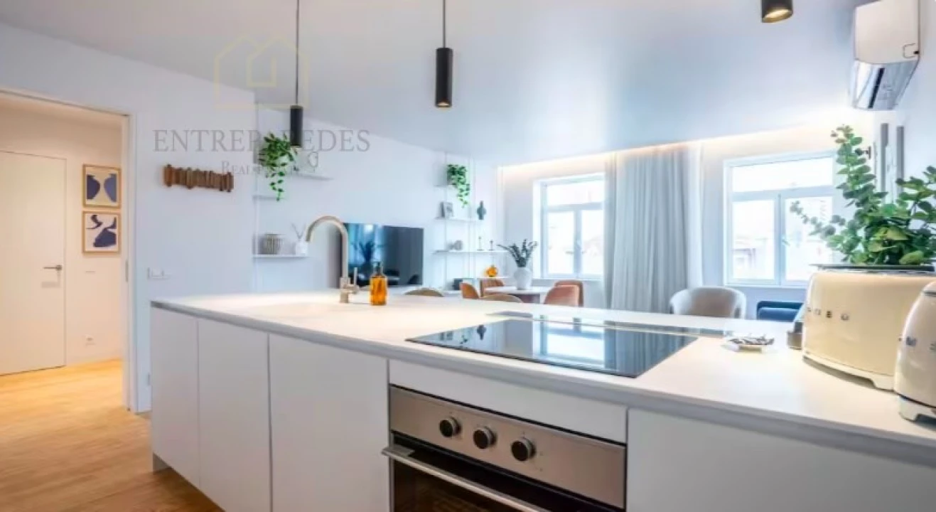 Apartamento T1 para Venda em Cedofeita, Santo Ildefonso, Sé, Miragaia, São Nicolau e Vitória Foto 7