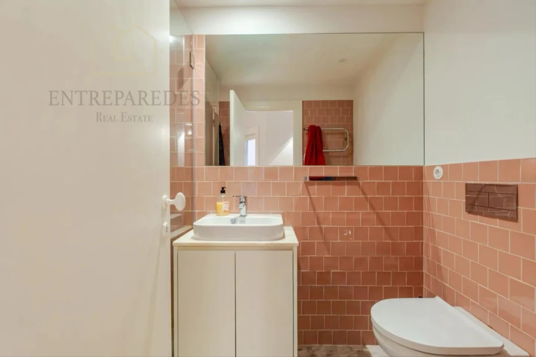 Apartamento T3 para Venda em Cedofeita, Santo Ildefonso, Sé, Miragaia, São Nicolau e Vitória Foto 4
