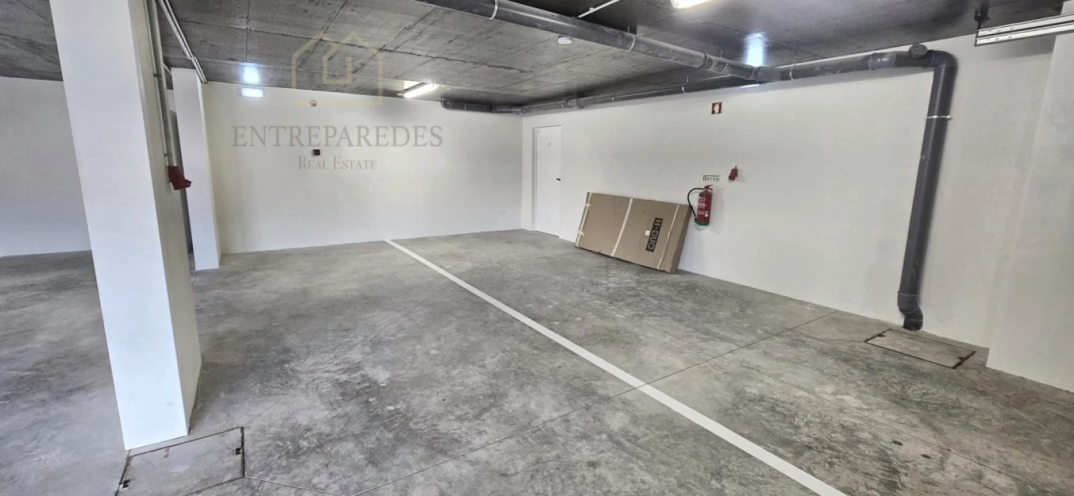 Apartamento T2 para Venda em Campanhã Foto 26