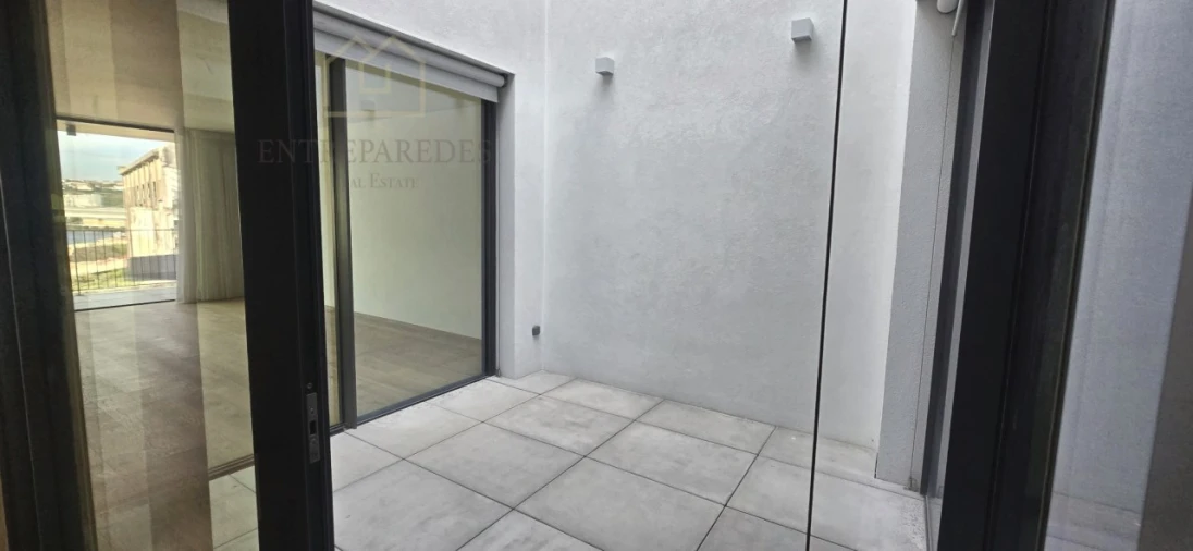 Apartamento T2 para Venda em Campanhã Foto 16