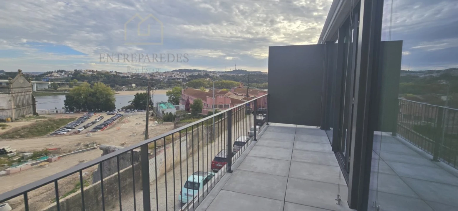 Apartamento T2 para Venda em Campanhã Foto 23