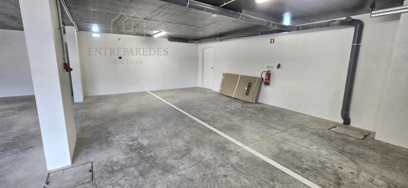Apartamento T3 para Venda em Campanhã Foto 26