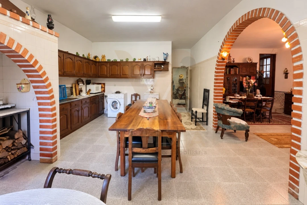Moradia T4 para Venda em Estorãos Foto 11