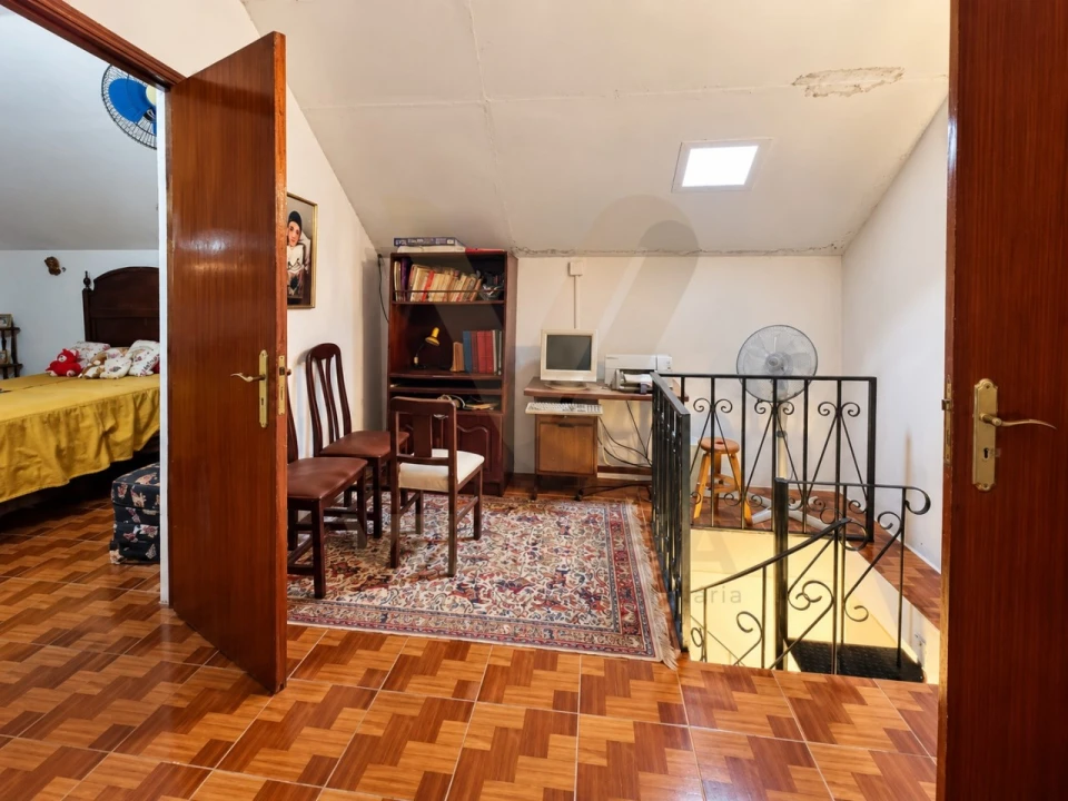 Moradia T4 para Venda em Estorãos Foto 43