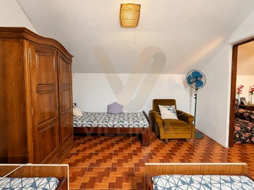 Moradia T4 para Venda em Estorãos