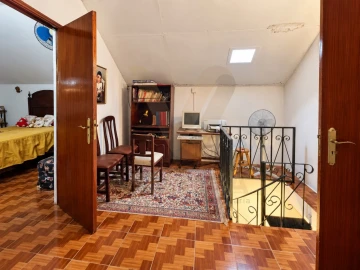 Moradia T4 para Venda em Estorãos