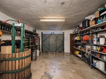 Moradia T4 para Venda em Estorãos
