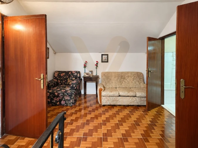 Moradia T4 para Venda em Estorãos Foto 42