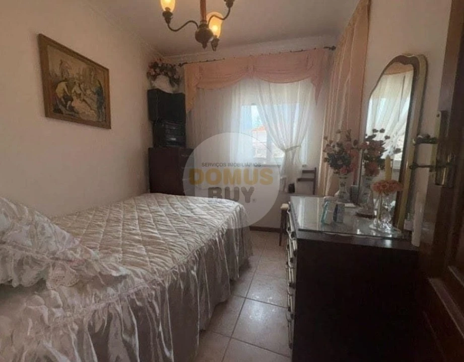 Moradia T3 para Venda em Bouçoães Foto 4