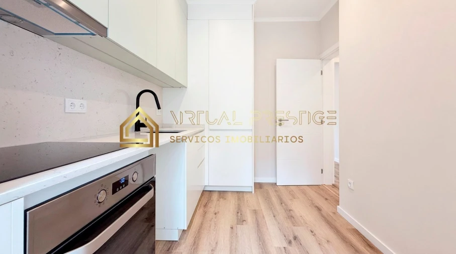 Apartamento T3 para Venda em Arroios Foto 6