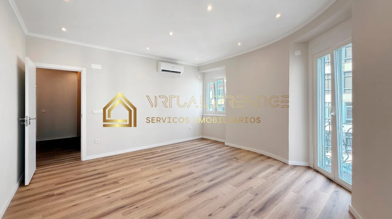 Apartamento T3 para Venda em Arroios Foto 11