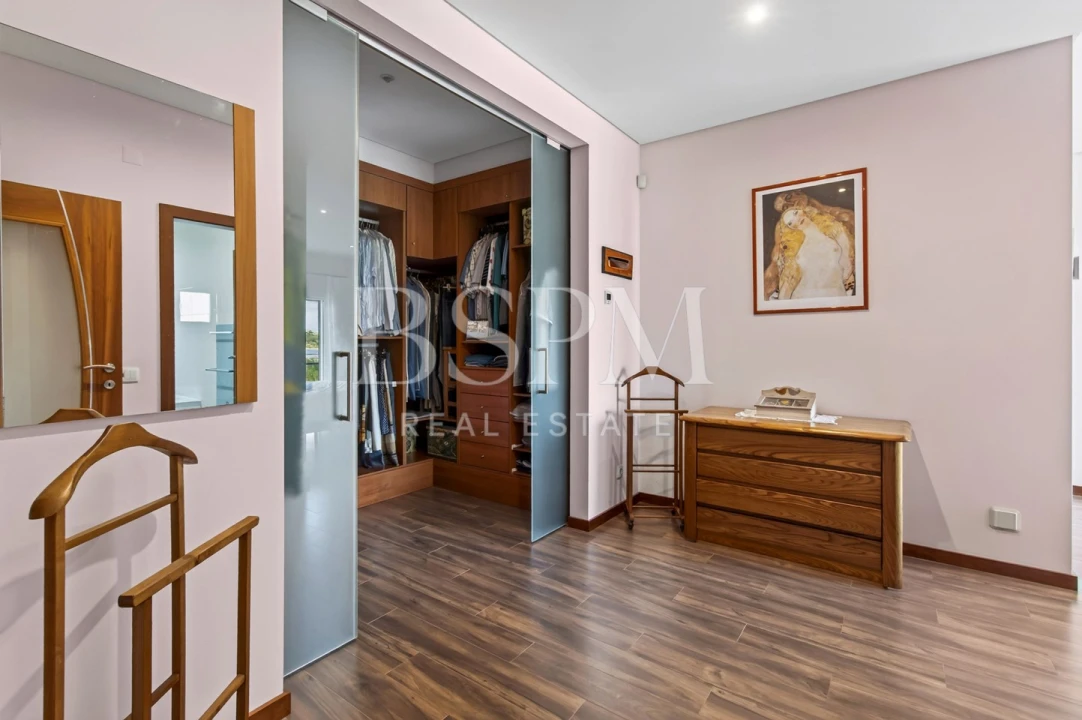 Moradia T4 para Venda em Vau Foto 25
