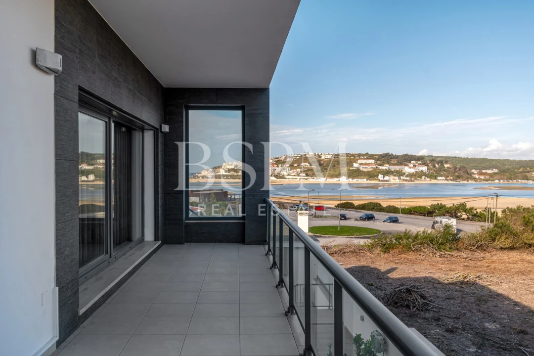 Moradia T4 para Venda em Vau Foto 28