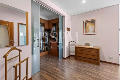 Moradia T4 para Venda em Vau